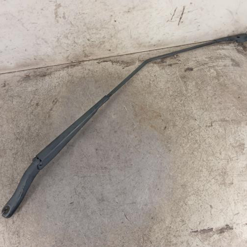 Bras essuie glace avant droit RENAULT CAPTUR 2 Bras essuie glace avant droit RENAULT CAPTUR 2