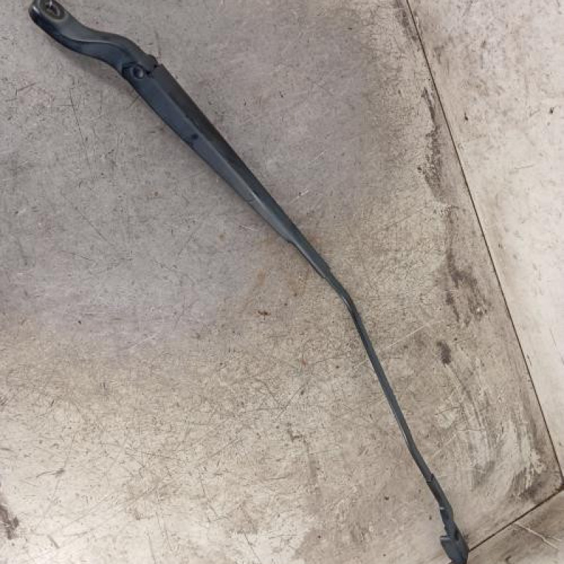 Bras essuie glace avant gauche RENAULT CAPTUR 2 Bras essuie glace avant gauche RENAULT CAPTUR 2