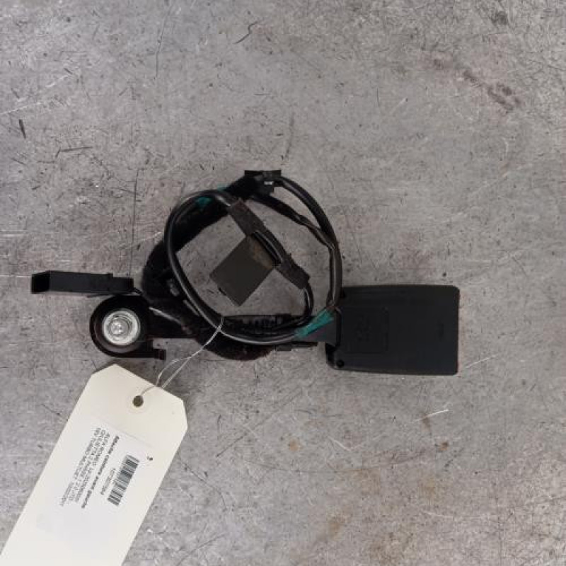 Attache ceinture avant gauche ALFA ROMEO GIULIETTA 2