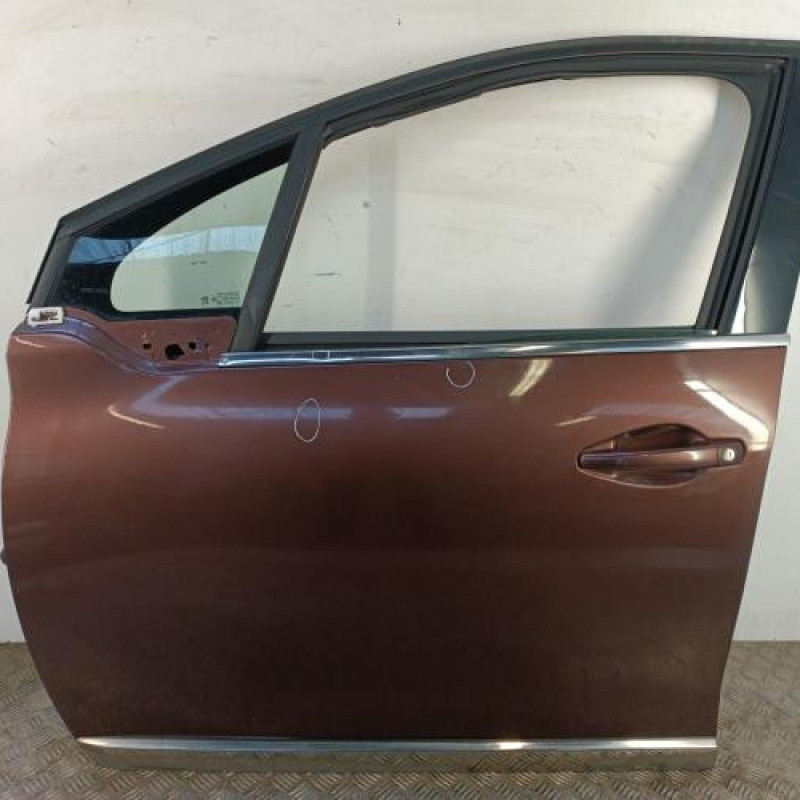 Porte avant gauche PEUGEOT 2008 1