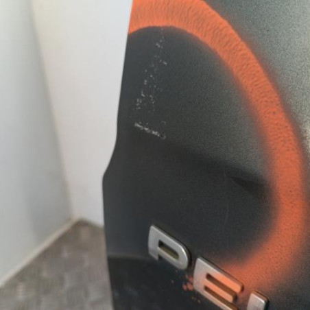 Malle/Hayon arriere PEUGEOT 5008 1