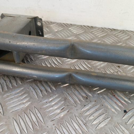 Renfort pare choc arriere (traverse) SUZUKI SWIFT 3