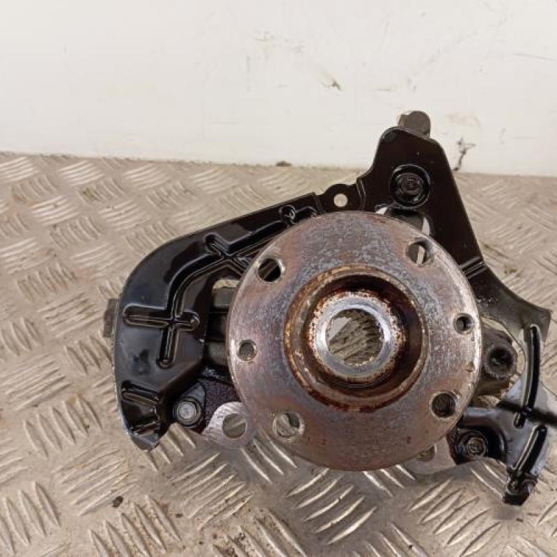Moyeu avant gauche FIAT 500 2 Moyeu avant gauche FIAT 500 2