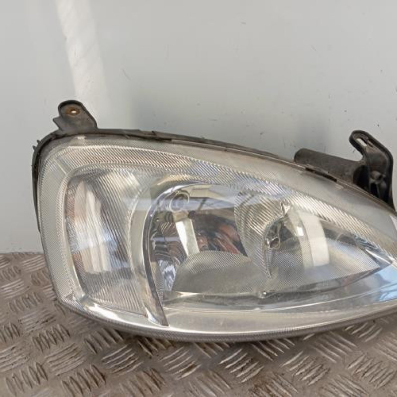Optique avant principal droit (feux)(phare) OPEL CORSA C