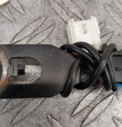 Attache ceinture avant droit PEUGEOT 1007 Photo n°4