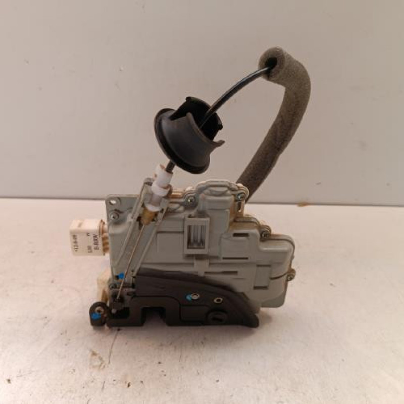 Serrure arriere droit AUDI A5 1 Serrure arriere droit AUDI A5 1