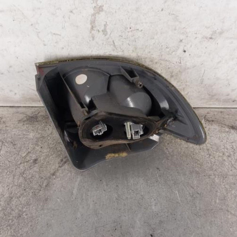 Feu arriere principal droit (feux) MAZDA 2 1 Feu arriere principal droit (feux) MAZDA 2 1