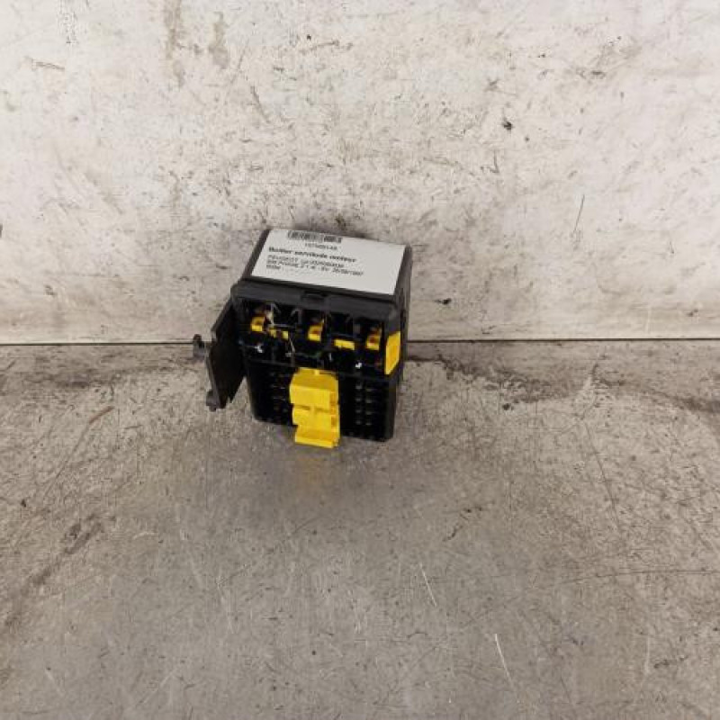 Boitier servitude moteur (BSM) PEUGEOT 306 Boitier servitude moteur (BSM) PEUGEOT 306