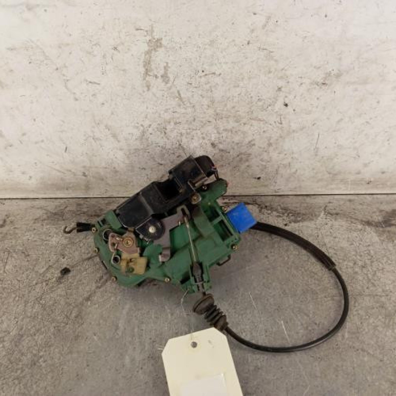 Serrure avant droit SEAT IBIZA 3 Serrure avant droit SEAT IBIZA 3