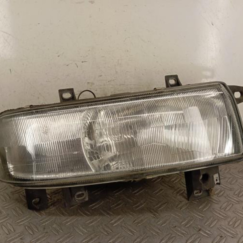 Optique avant principal droit (feux)(phare) RENAULT MASTER 2