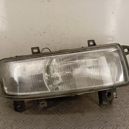 Optique avant principal droit (feux)(phare) RENAULT MASTER 2 Photo n°1