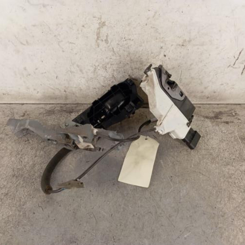 Serrure avant droit CITROEN C3 2 Serrure avant droit CITROEN C3 2