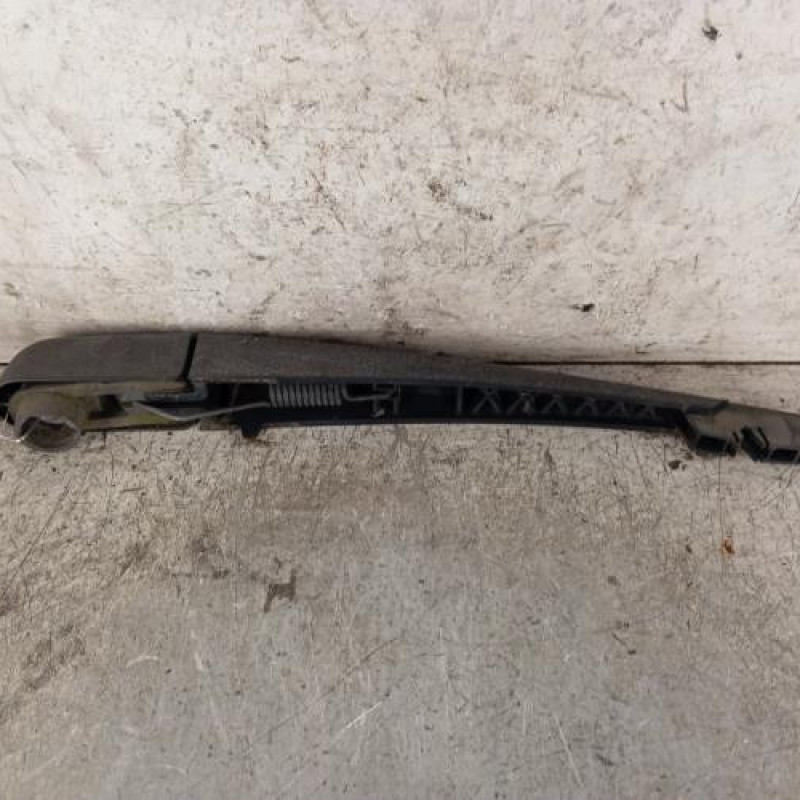 Bras essuie glace arriere ALFA ROMEO GIULIETTA 2 Bras essuie glace arriere ALFA ROMEO GIULIETTA 2