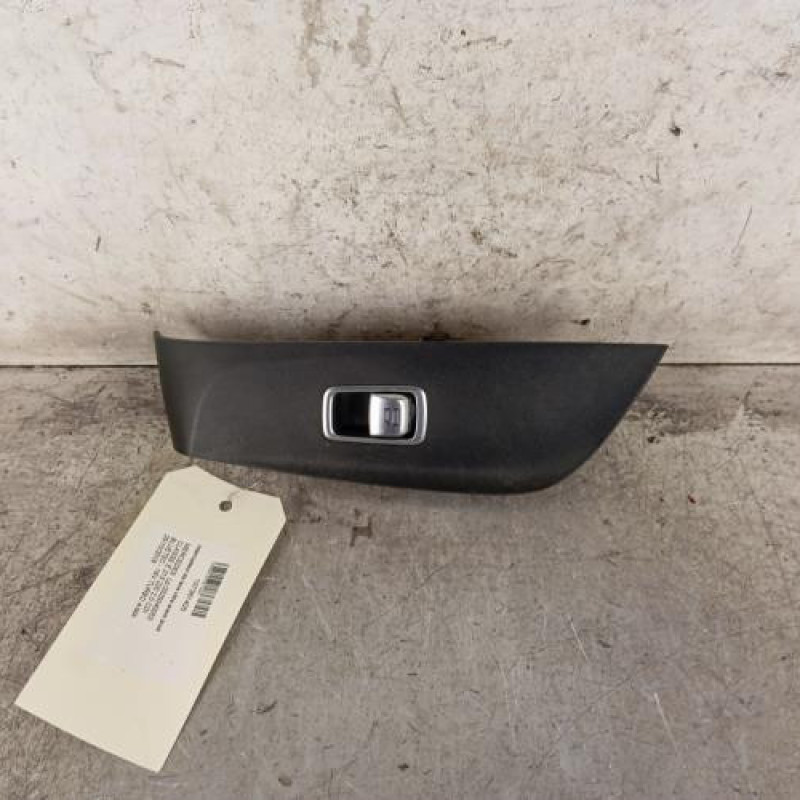 Interrupteur de leve vitre avant droit MERCEDES CLASSE E 213