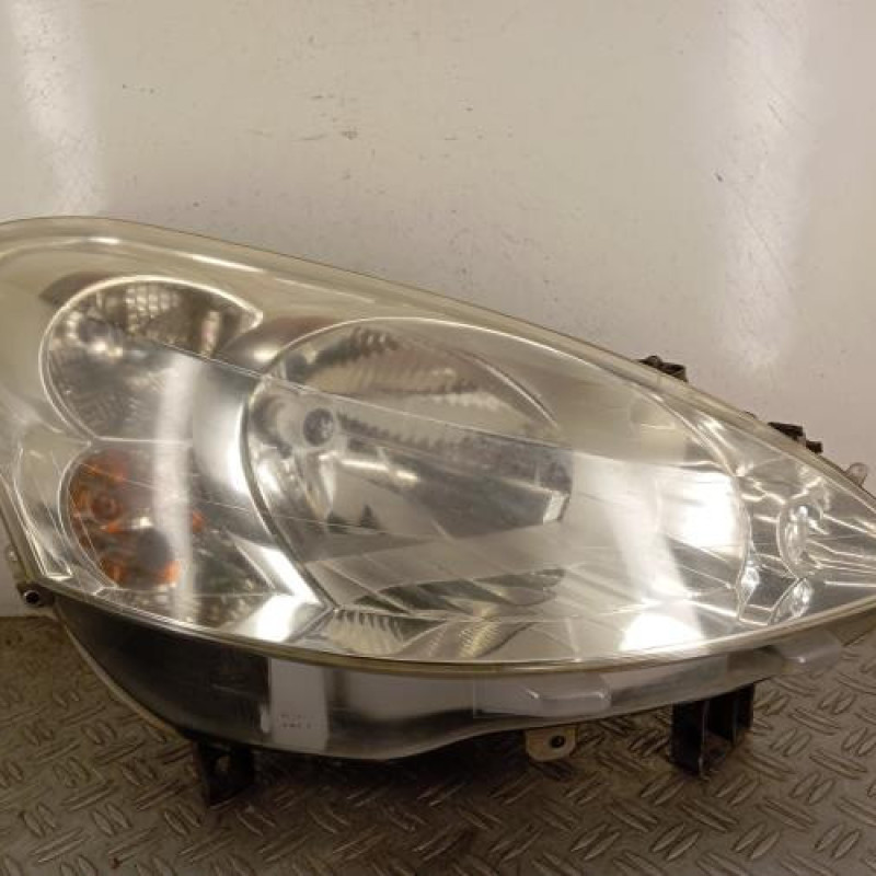 Optique avant principal droit (feux)(phare) PEUGEOT PARTNER 2