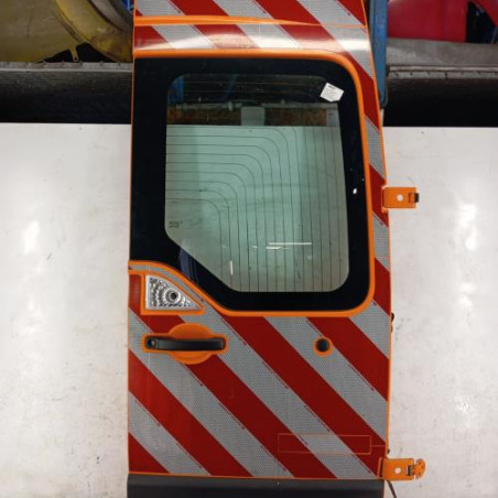 Porte de coffre droit RENAULT MASTER 3 Photo n°1