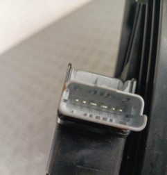 Leve vitre electrique arriere gauche OPEL CORSA F Photo n°4