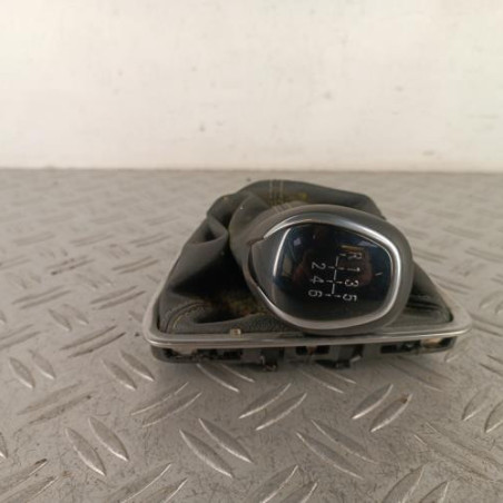 Pommeau de vitesses OPEL CORSA F Photo n°1