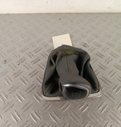 Pommeau de vitesses OPEL CORSA F