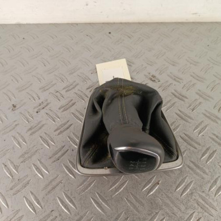 Pommeau de vitesses OPEL CORSA F