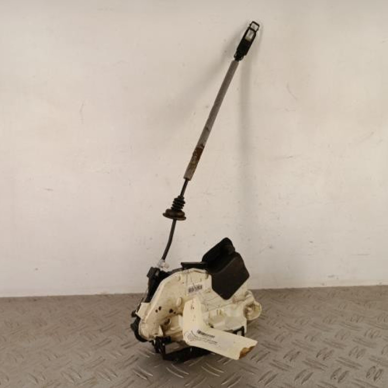 Serrure avant gauche VOLKSWAGEN POLO 5