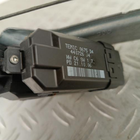 Leve vitre electrique avant gauche RENAULT GRAND SCENIC 2