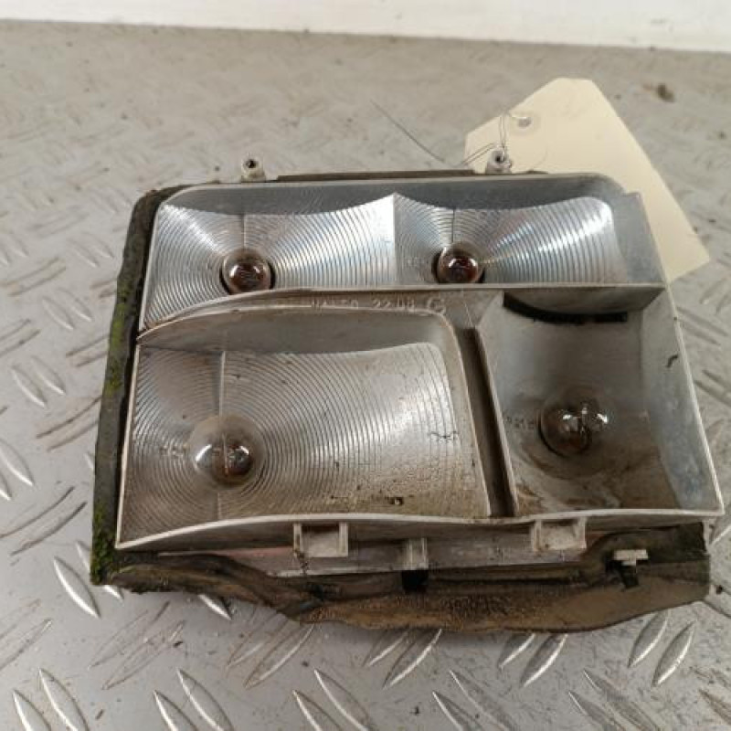 Platine feu arriere gauche PEUGEOT 205