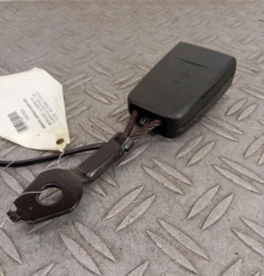 Attache ceinture avant droit MERCEDES CLASSE GLK 204