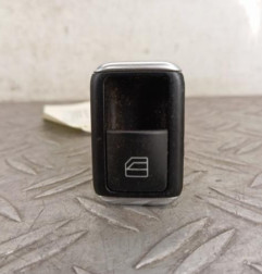 Interrupteur de leve vitre arriere droit MERCEDES CLASSE GLK 204 Photo n°1