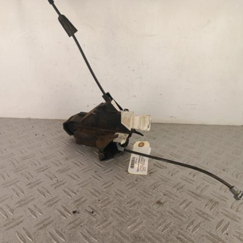 Serrure avant droit CITROEN C4 1 Serrure avant droit CITROEN C4 1