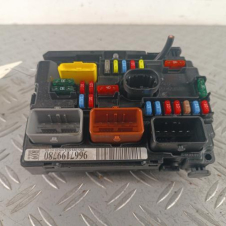 Boitier servitude moteur (BSM) PEUGEOT 207