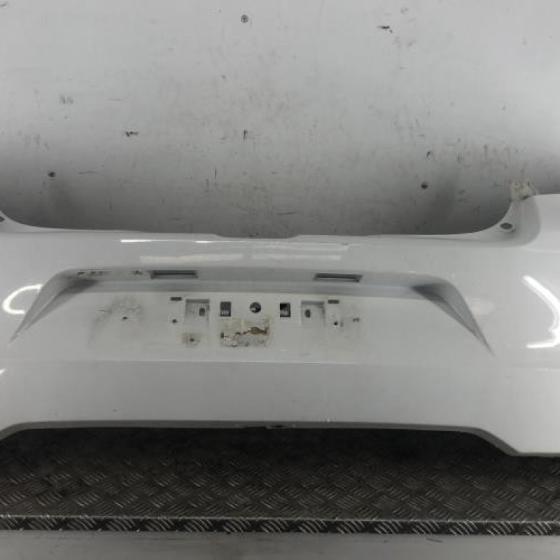Pare choc arriere RENAULT CLIO 3
