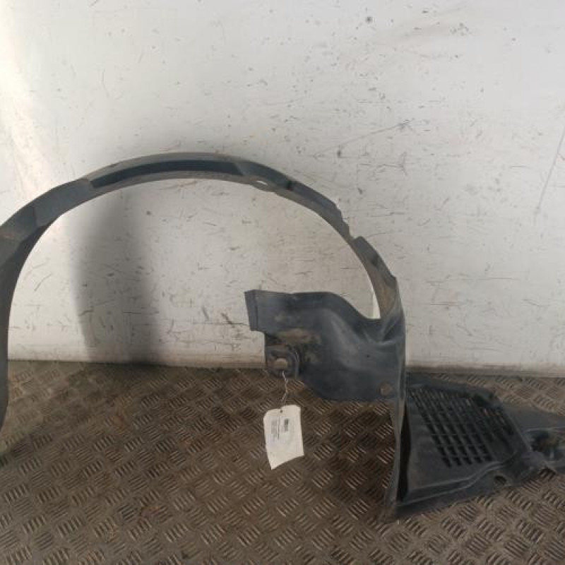 Pare boue avant gauche RENAULT LAGUNA 2 Pare boue avant gauche RENAULT LAGUNA 2