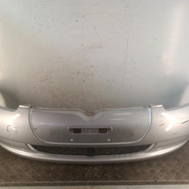 Pare choc avant TOYOTA YARIS 1