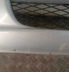 Pare choc avant TOYOTA YARIS 1 Photo n°4