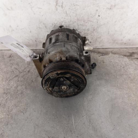 Compresseur clim RENAULT TRAFIC 2 Photo n°1