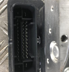 Bloc ABS (freins anti-blocage) RENAULT CLIO 4