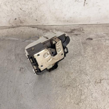 Serrure arriere droit VOLKSWAGEN GOLF 3