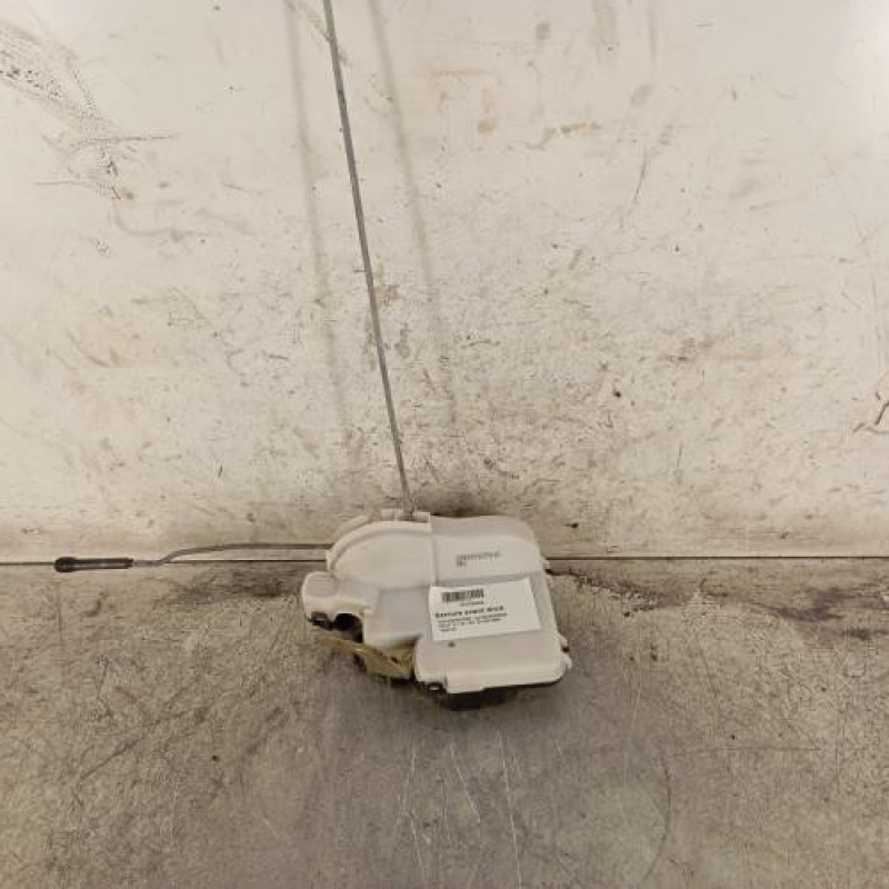 Serrure avant droit VOLKSWAGEN GOLF 3
