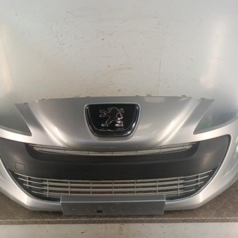 Pare choc avant PEUGEOT 308 1