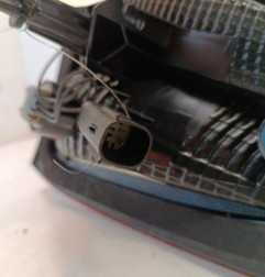 Feu arriere secondaire droit (feux) FORD C-MAX 2 Photo n°3