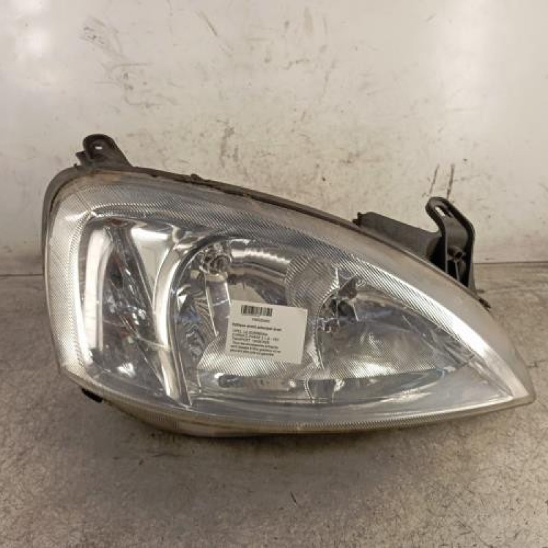 Optique avant principal droit (feux)(phare) OPEL CORSA C