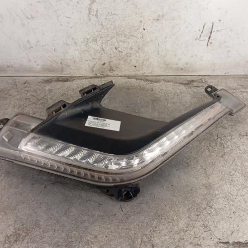 Feu diurne avant droit PEUGEOT 308 1 SW Feu diurne avant droit PEUGEOT 308 1 SW