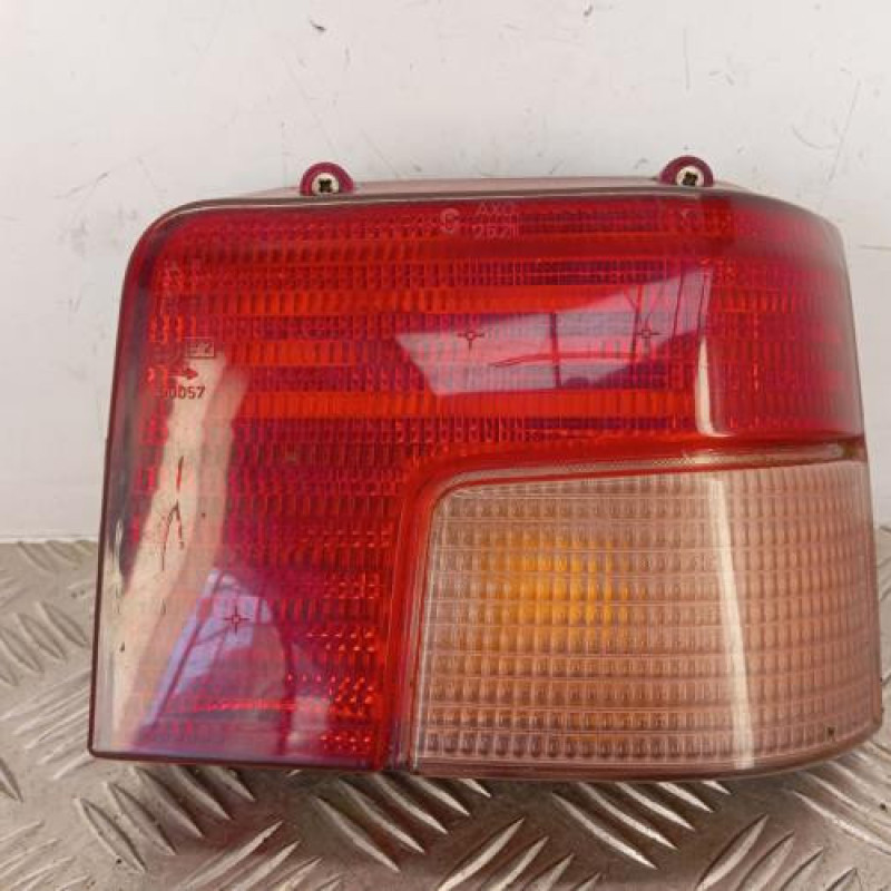 Feu arriere principal droit (feux) PEUGEOT 205