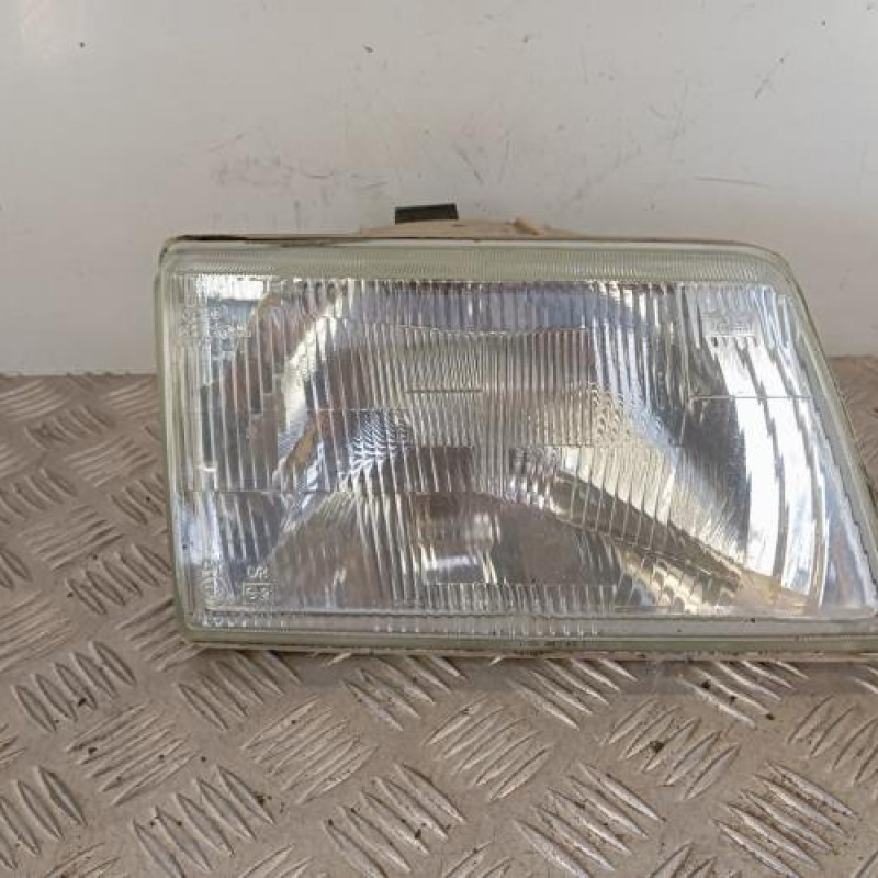 Optique avant principal droit (feux)(phare) PEUGEOT 205