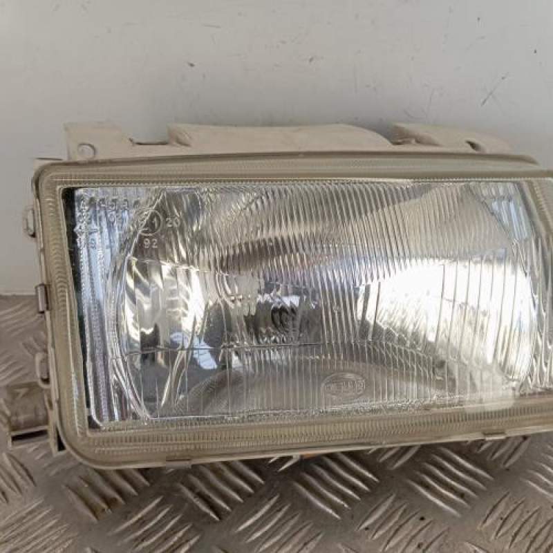 Optique avant principal droit (feux)(phare) VOLKSWAGEN POLO 3
