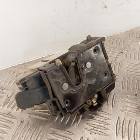 Serrure arriere gauche VOLKSWAGEN POLO 3