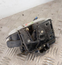 Serrure avant gauche VOLKSWAGEN POLO 3