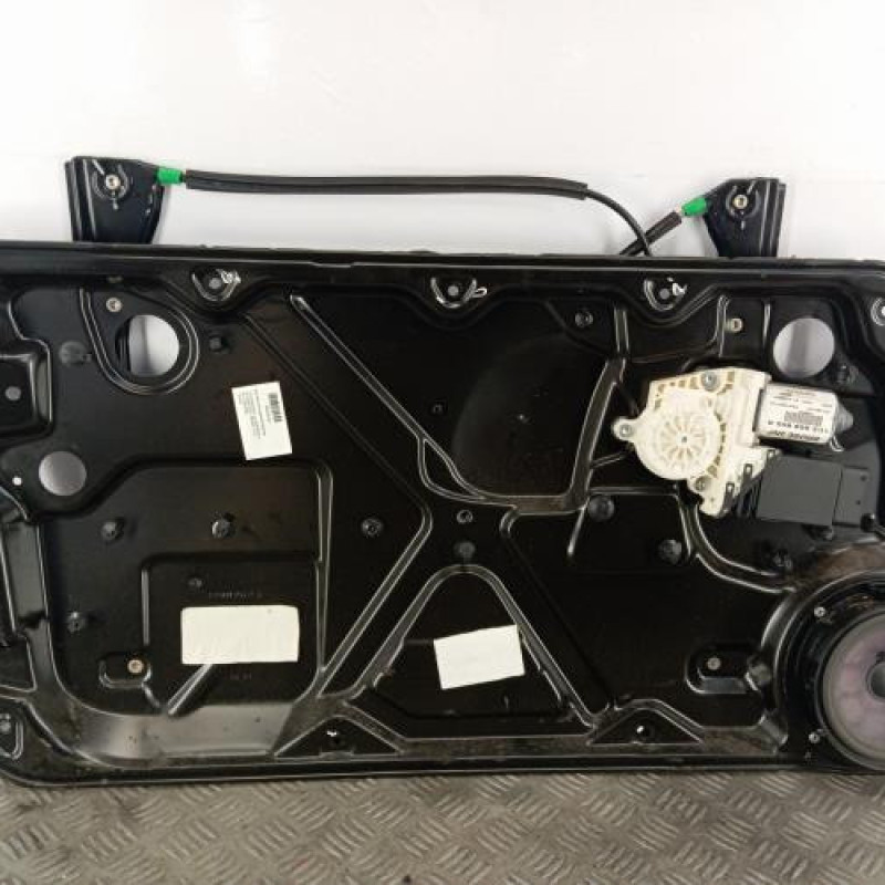 Leve vitre electrique avant gauche VOLKSWAGEN NEW BEETLE 1