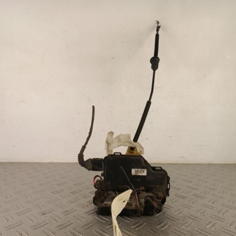Serrure arriere gauche SEAT IBIZA 3 Serrure arriere gauche SEAT IBIZA 3